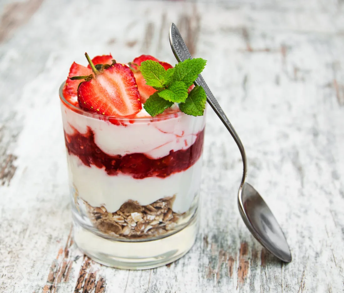 8. Strawberry Cheesecake Breakfast Parfaits